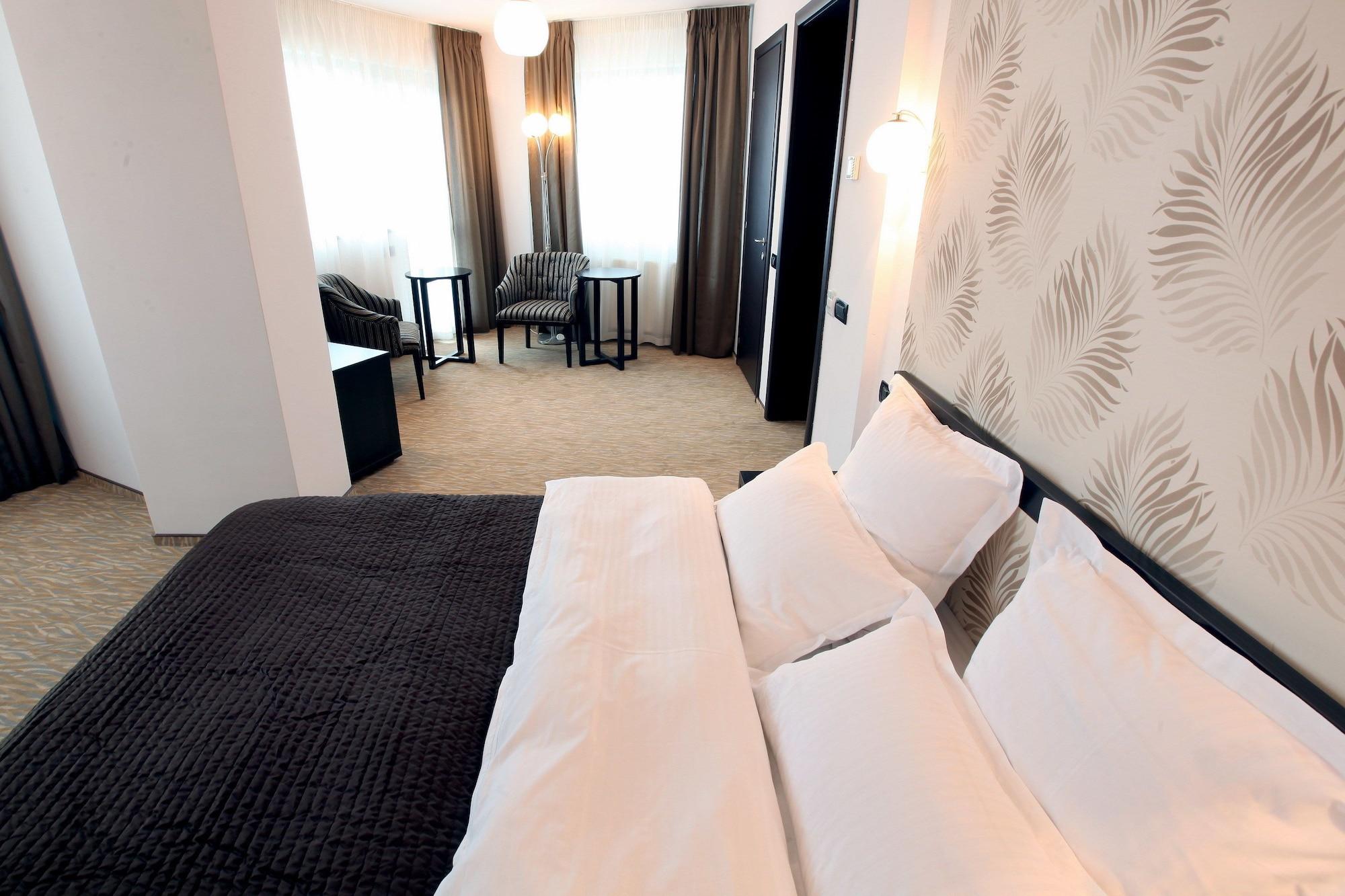 Ambiance Hotel Βουκουρέστι Εξωτερικό φωτογραφία