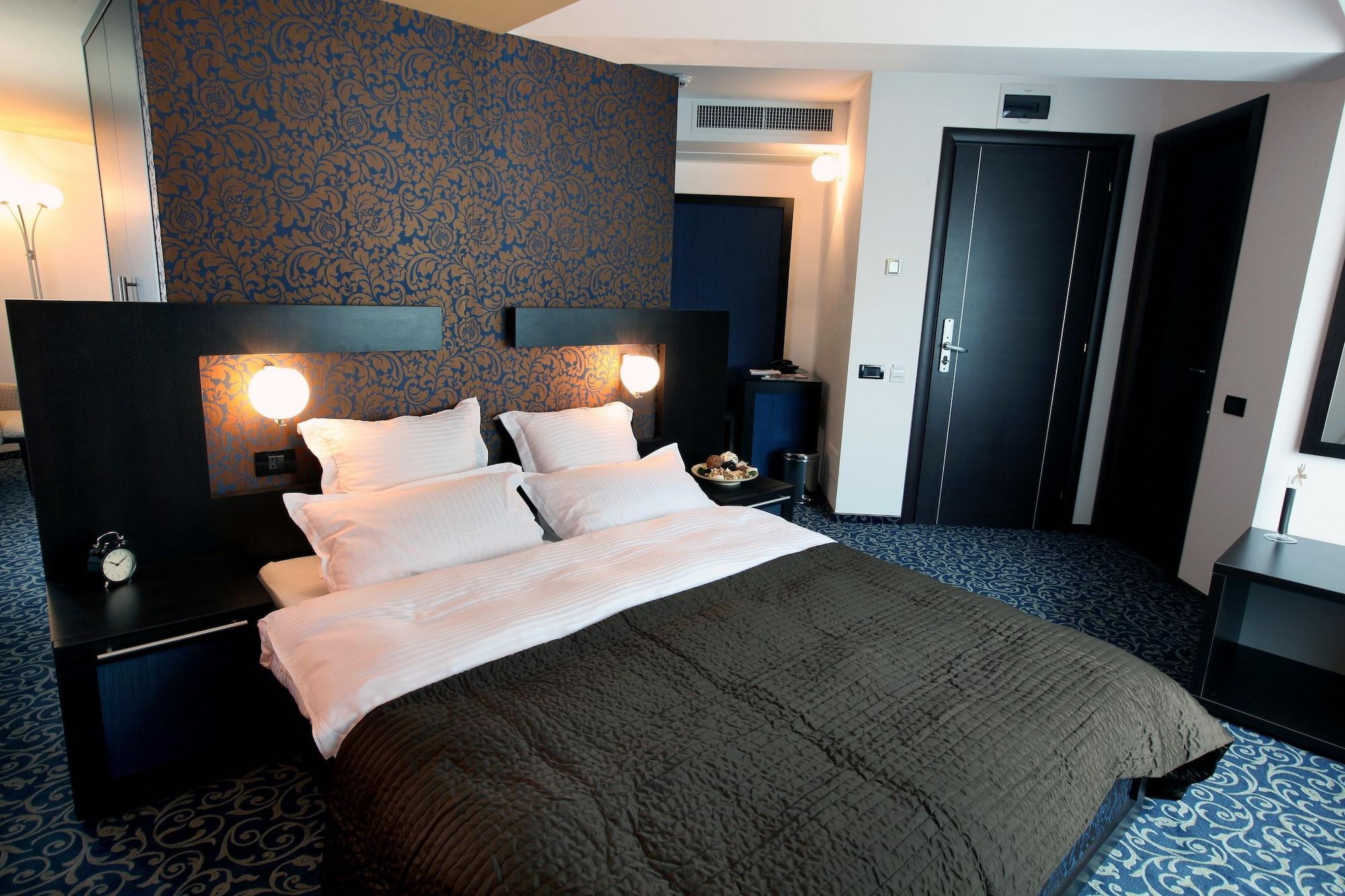 Ambiance Hotel Βουκουρέστι Εξωτερικό φωτογραφία