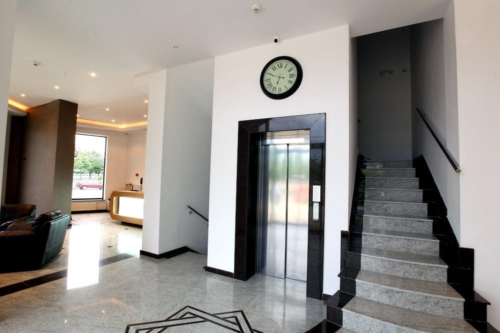 Ambiance Hotel Βουκουρέστι Εξωτερικό φωτογραφία