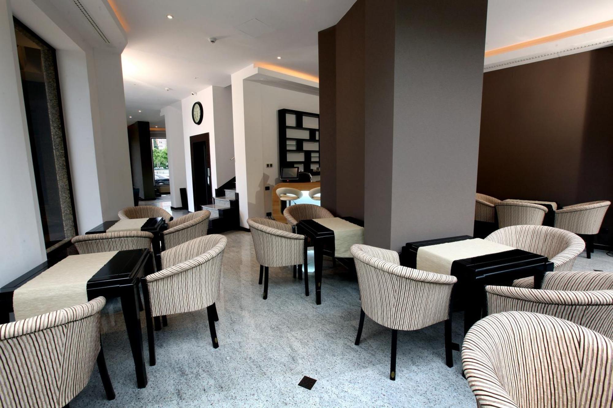 Ambiance Hotel Βουκουρέστι Εξωτερικό φωτογραφία